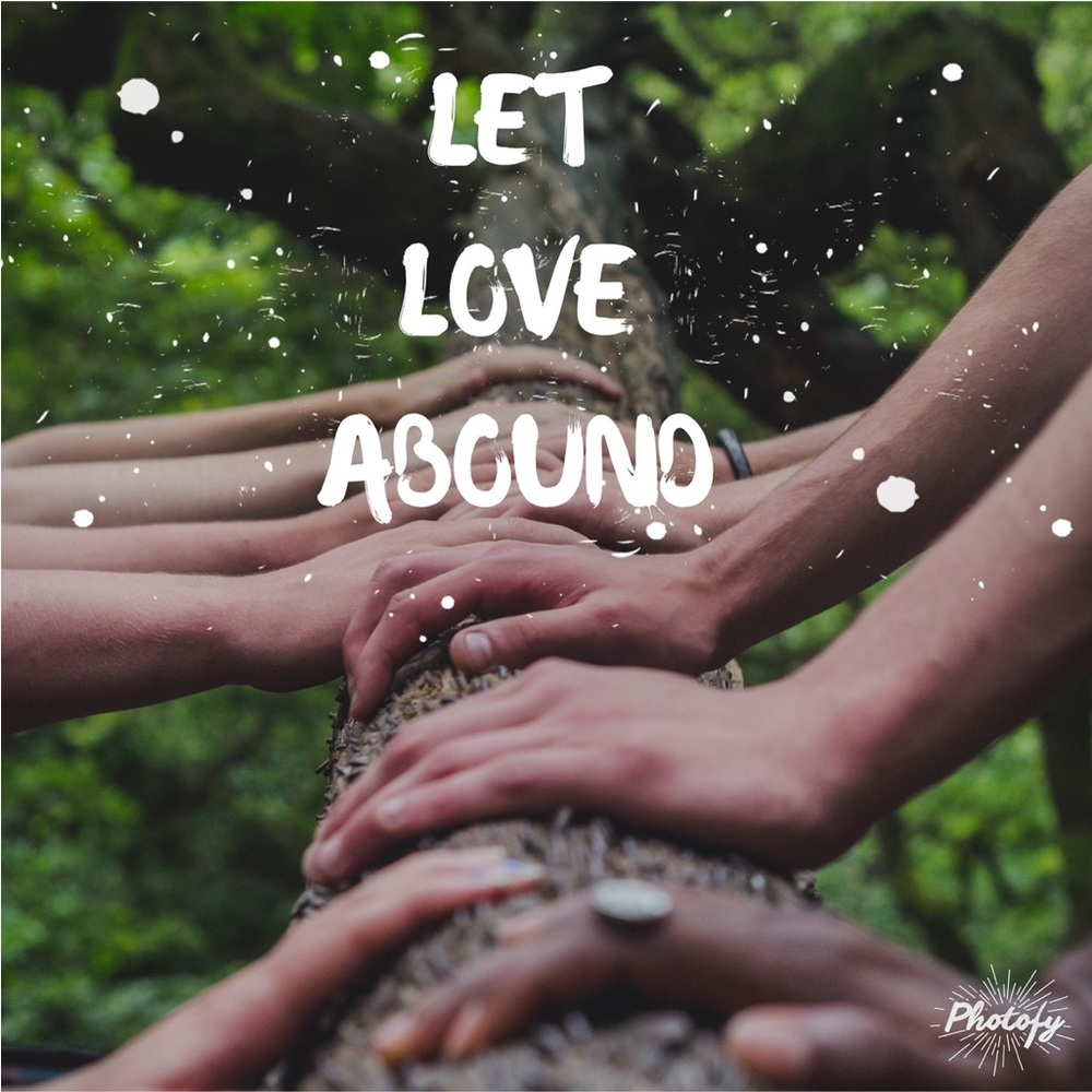 💚LET LOVE RULE💚 - Picture 1 of 5